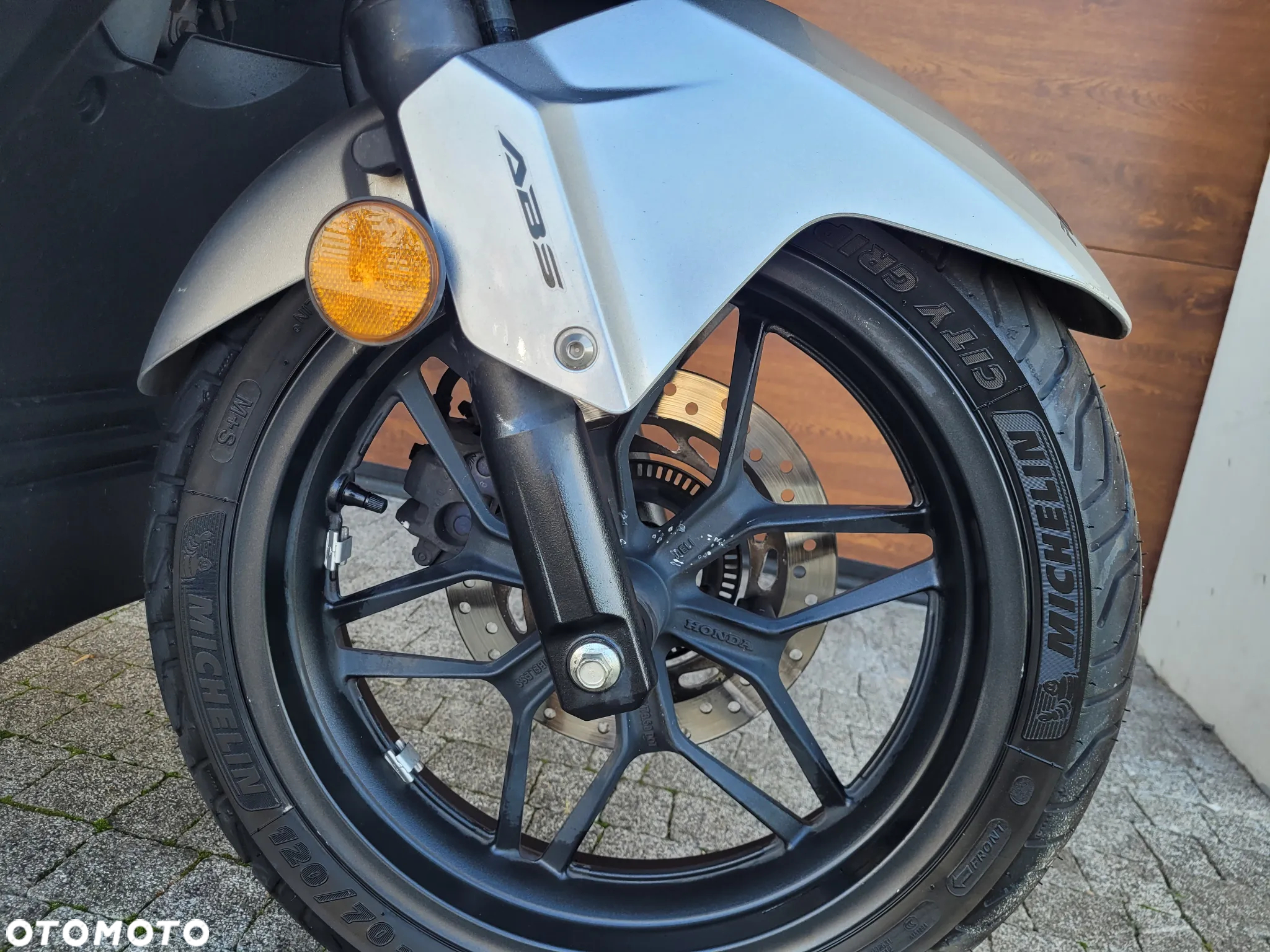 Honda NSS - 23