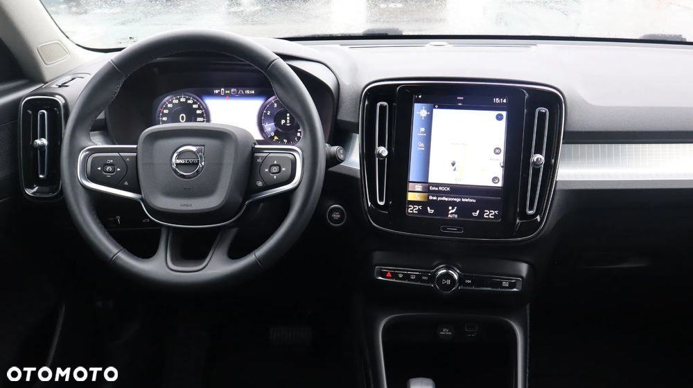 Volvo XC 40 T3 Momentum Pro - 11