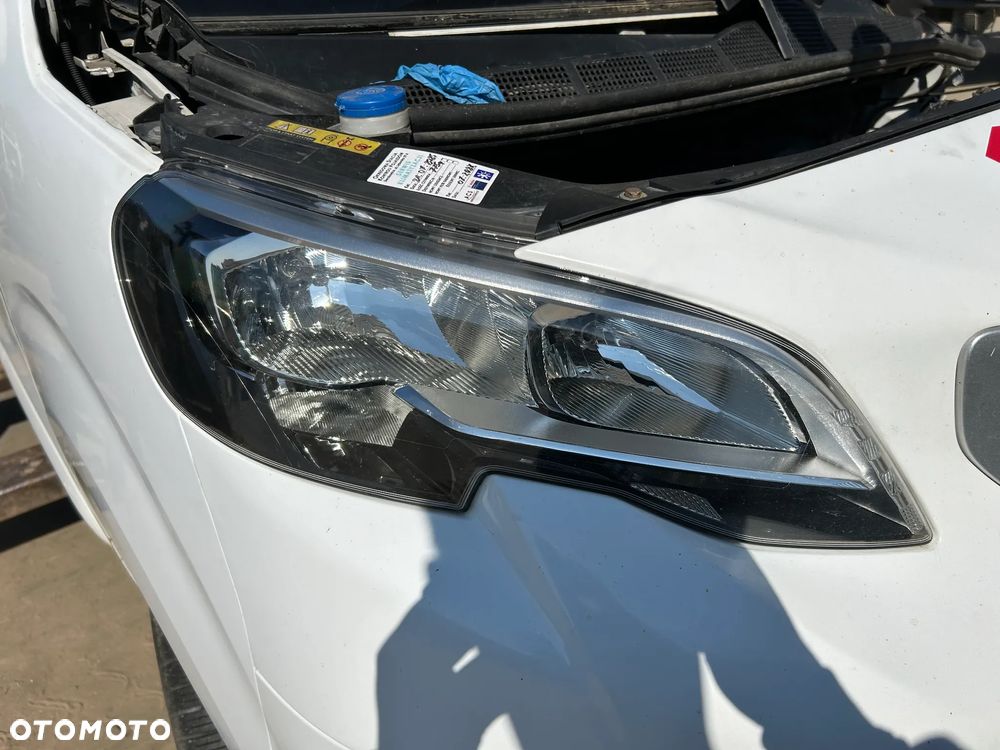 Peugeot Expert III Treveller Lampa Prawa Przód Przednia - 1