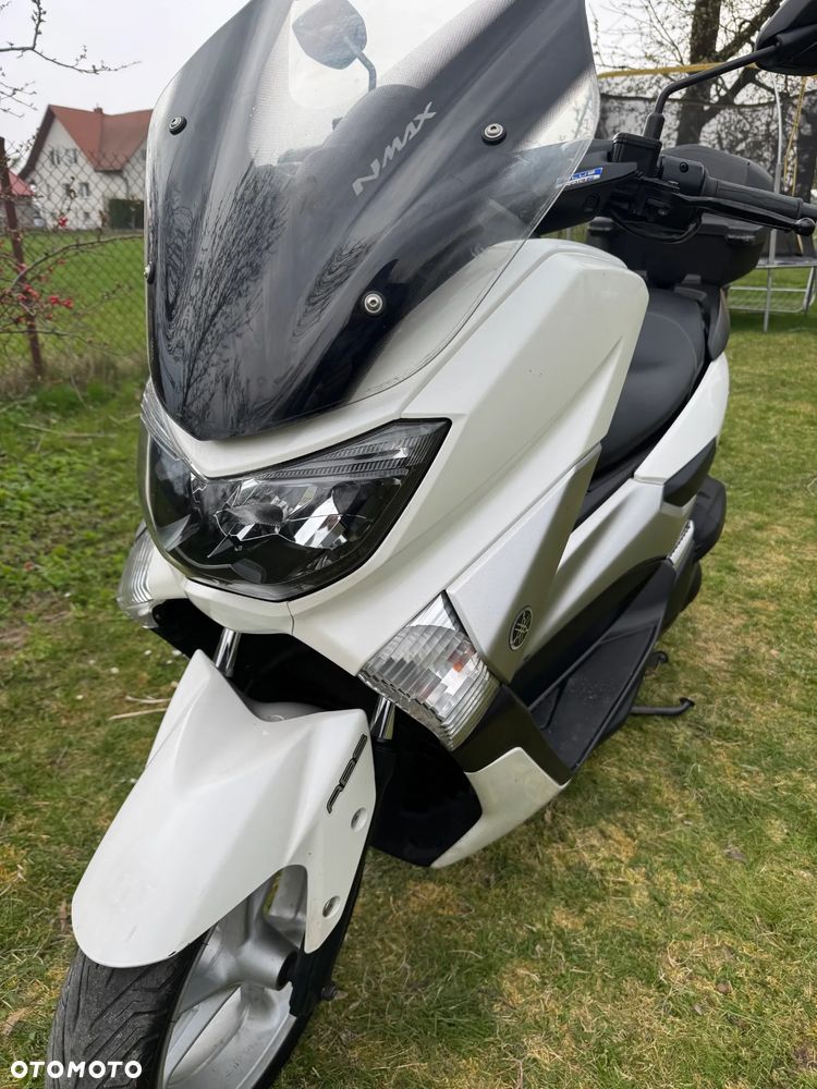 Yamaha NMAX - 4