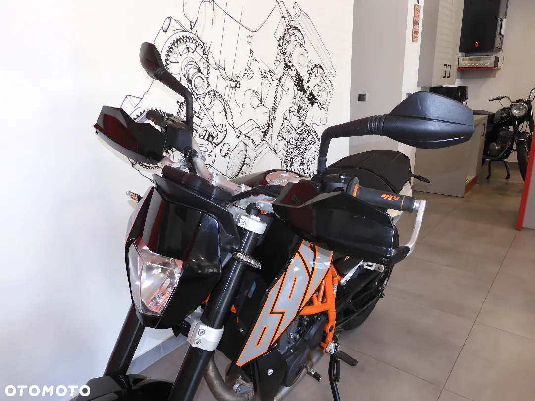 KTM Duke - 19