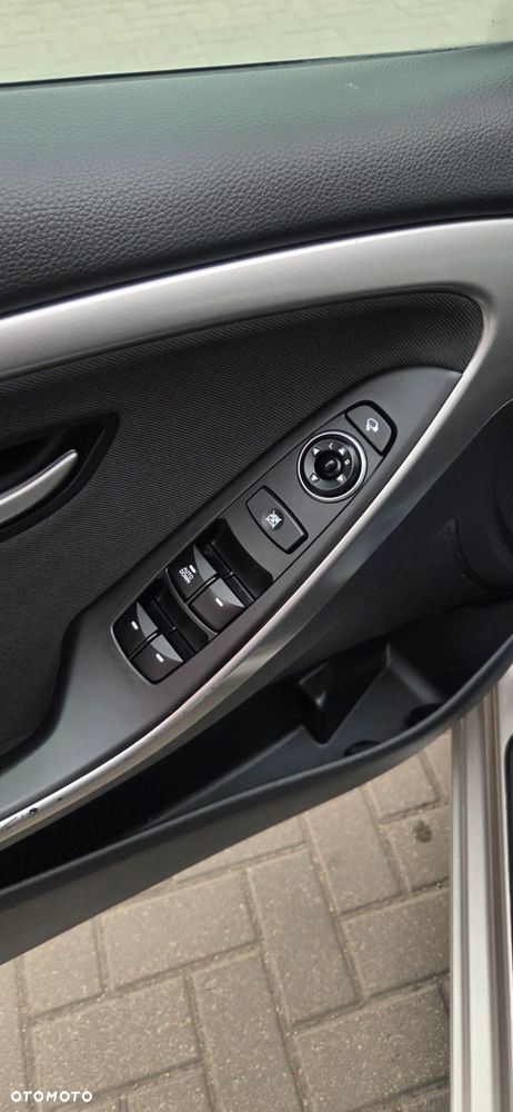 Hyundai i30 1.6 CRDi Premium - 24