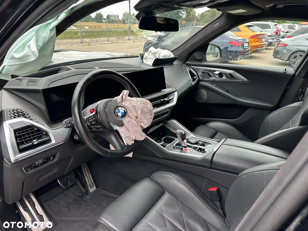 BMW XM - 13