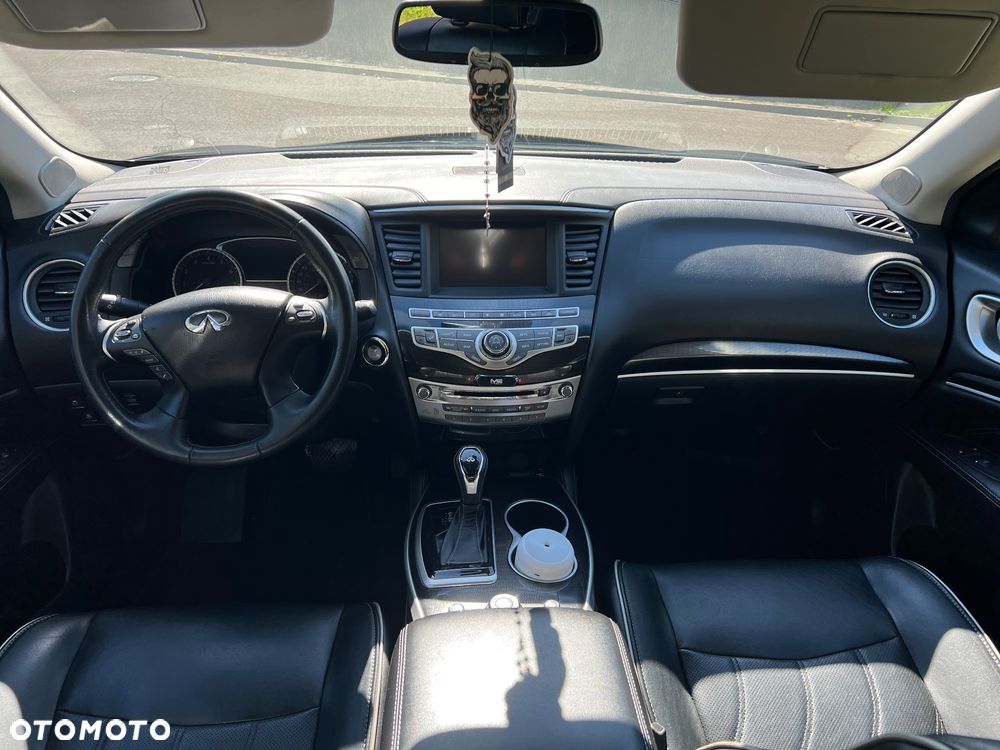 Infiniti Q60 - 26