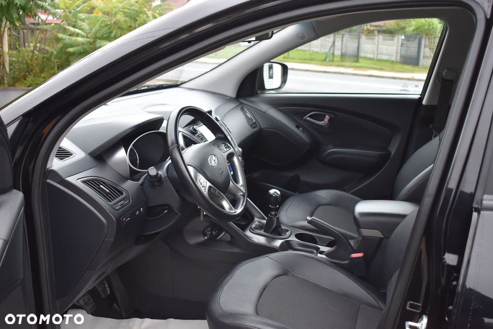 Hyundai ix35 blue 1.6 2WD Finale Gold - 20