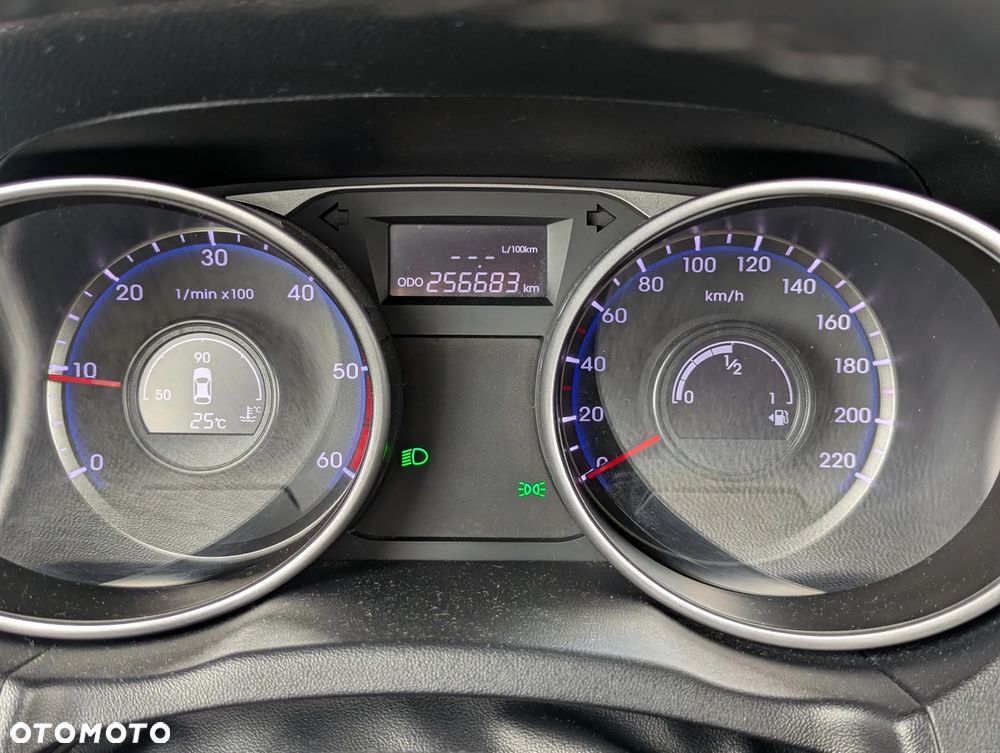 Hyundai ix35 1.7 CRDi Style 2WD - 17