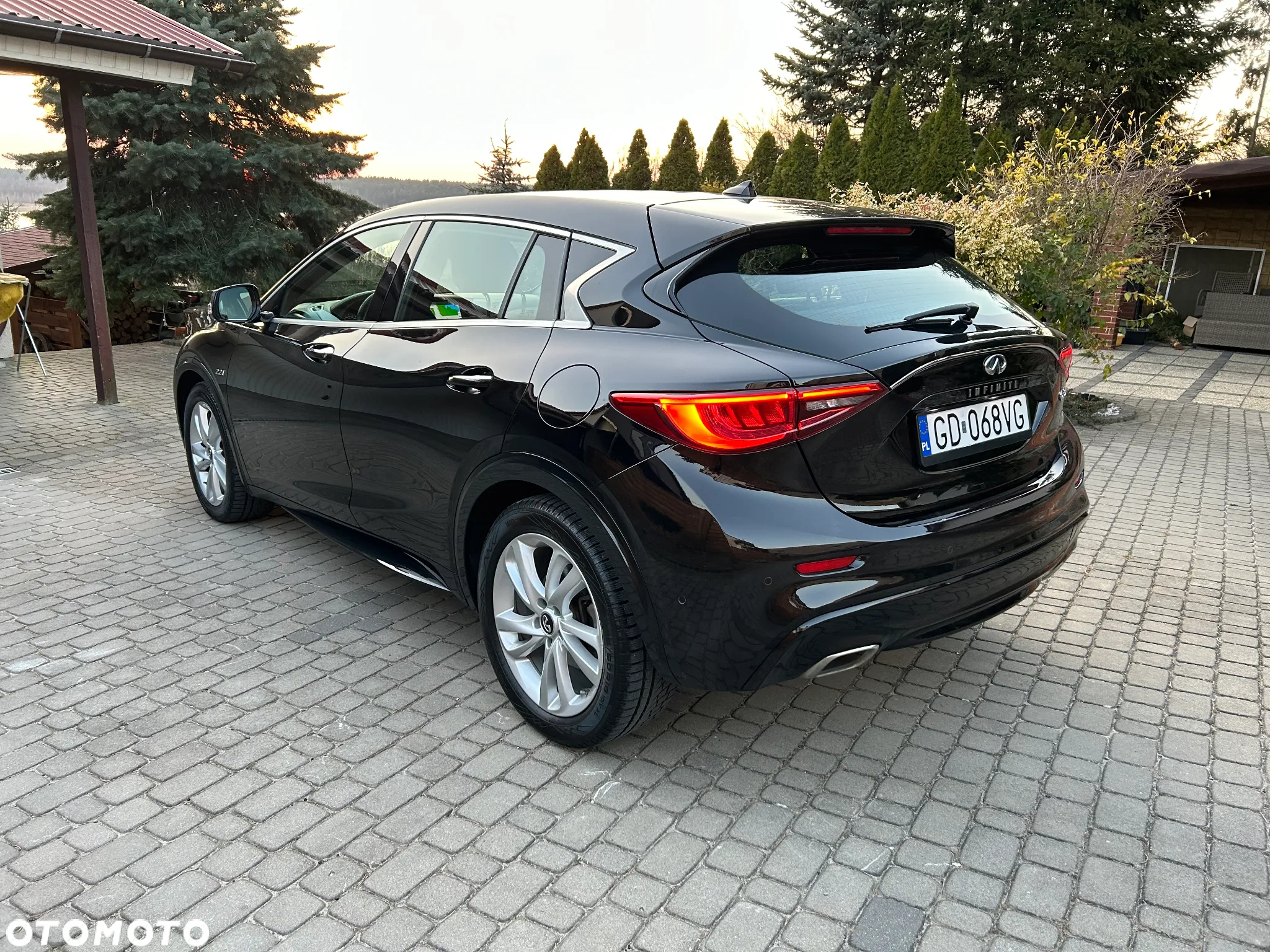 Infiniti Q30 2.2d 7DCT - 3