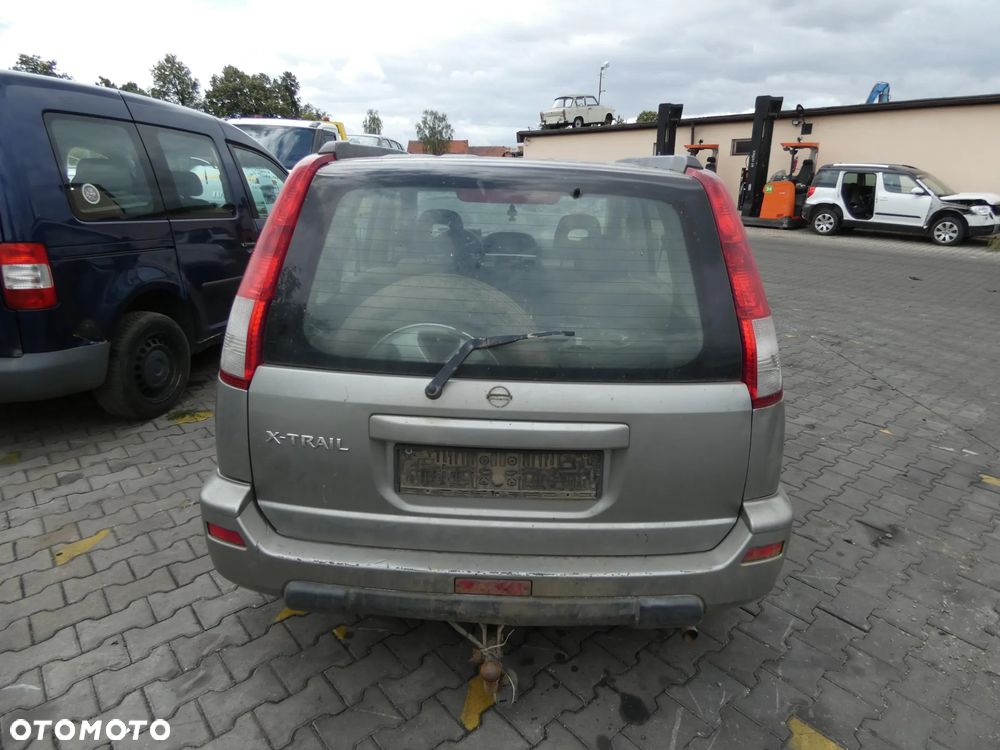 NISSAN X-TRAIL I *SAMOCHÓD NA CZĘŚCI*KX4 ( TECHNO SILVER METALLIC) / MASKA, LAMPA, DRZWI, LUSTERKO, ZDERZAK, GRILL, BŁOTNIK, KLAPA, BELKA, DESKA, FOTELE, KANAPA, ĆWIARTKA KIEROWNICA, TARCZE,ZAWIESZENIE, KOMPLETNY PRZÓD, KOMPLETNY TYŁ, LICZNIK, ZEGARY, PRAWE LEWE PRZÓD TYŁ - 2