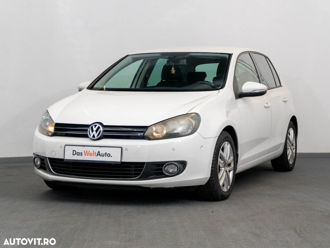 Volkswagen Golf - 1