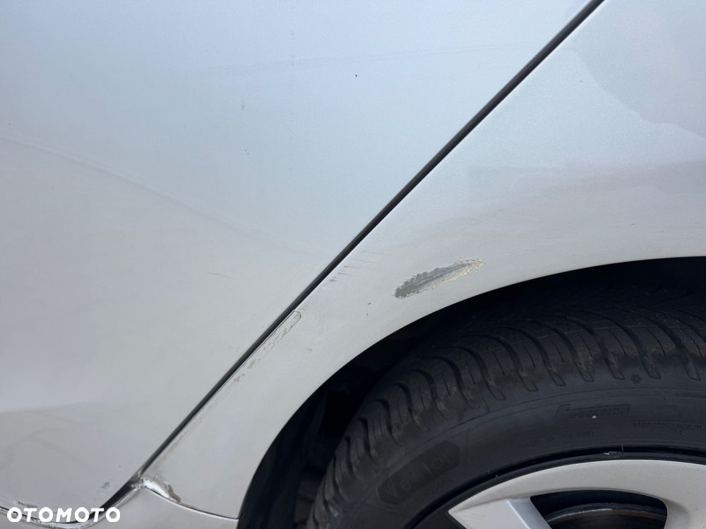 Toyota Prius - 33