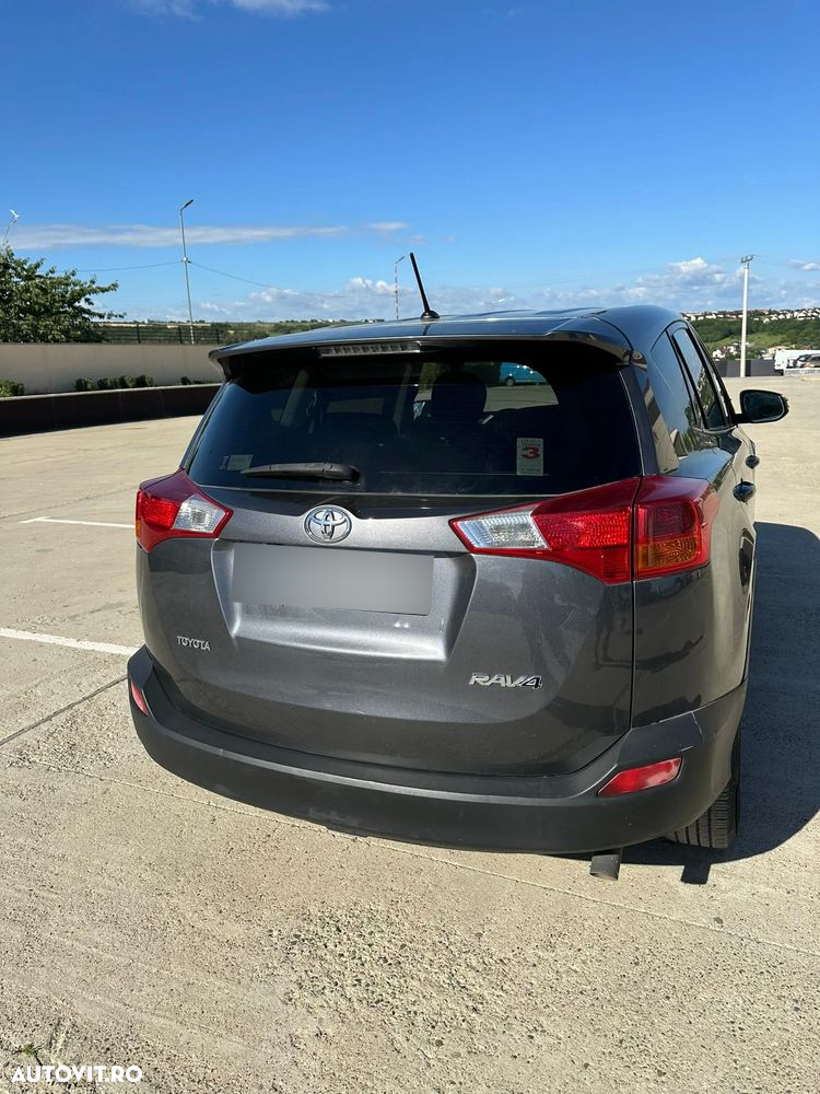 Toyota RAV4 - 2