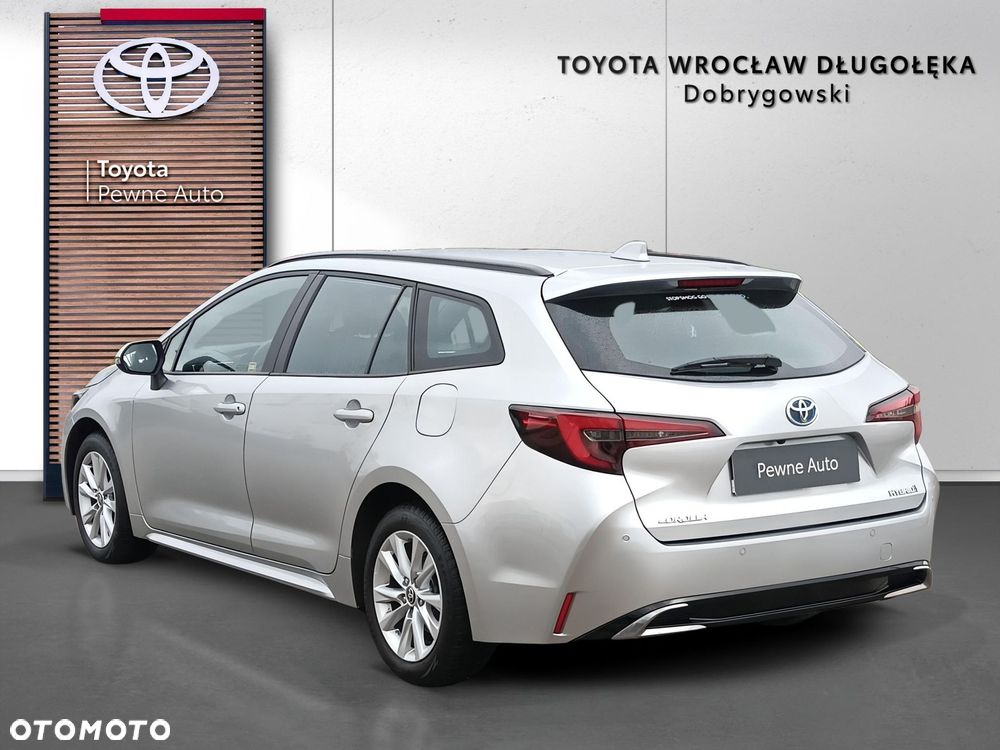 Toyota Corolla 2.0 Hybrid Comfort - 4