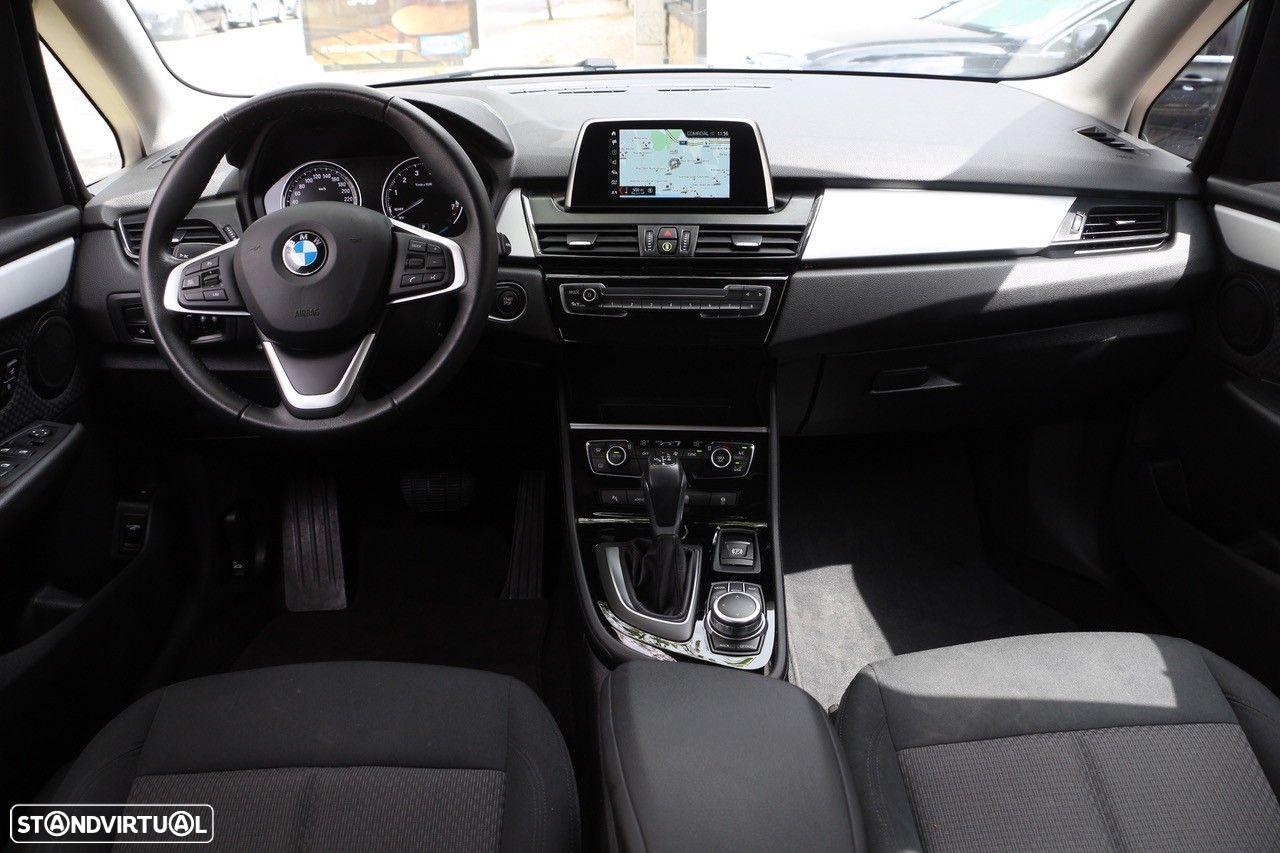 BMW 225xe Active Tourer Advantage - 12