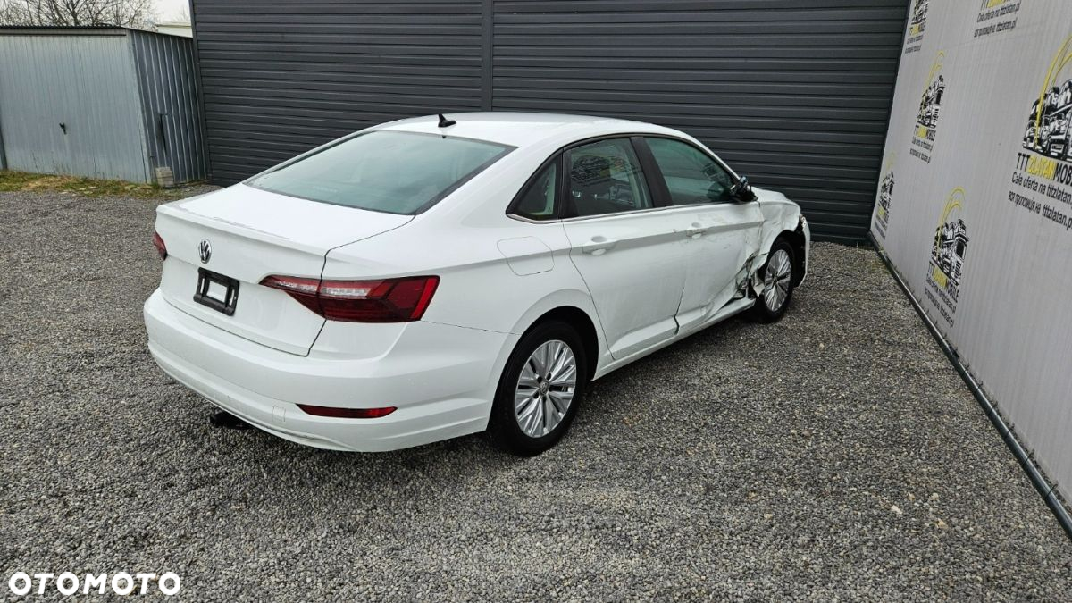 Volkswagen Jetta - 19