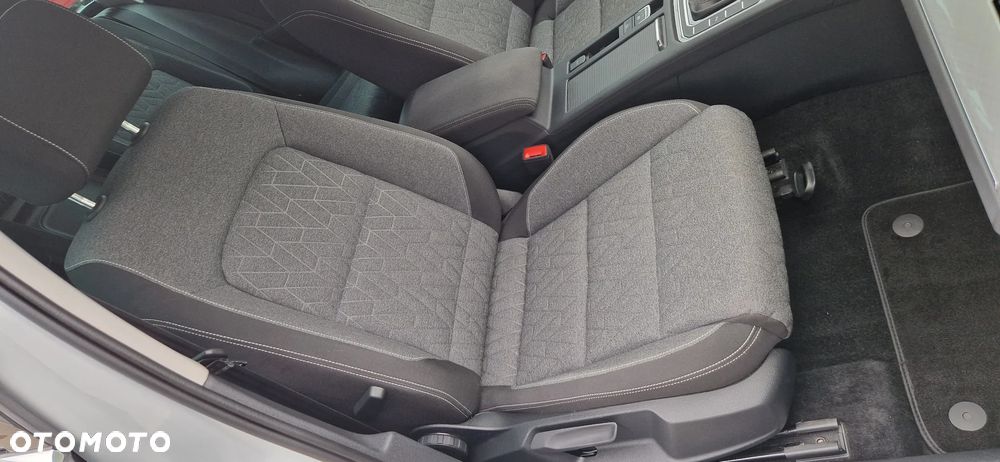 Volkswagen Passat 2.0 TDI SCR DSG Business - 11