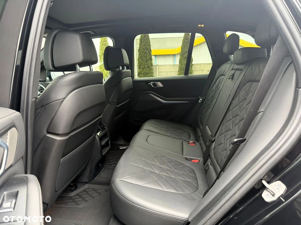 BMW X5 xDrive45e - 13
