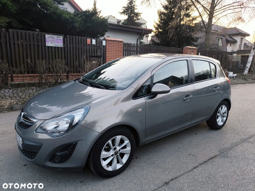 Opel Corsa 1.2 16V Cosmo - 1