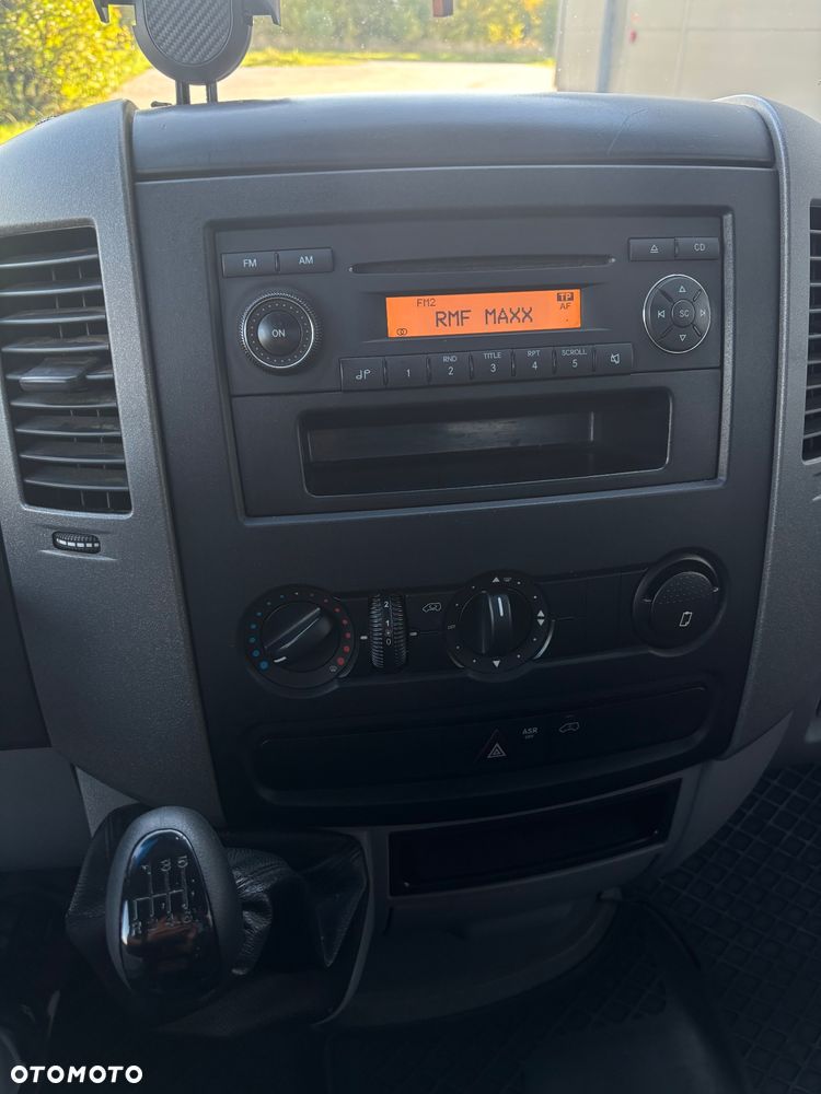 Mercedes-Benz Sprinter - 18