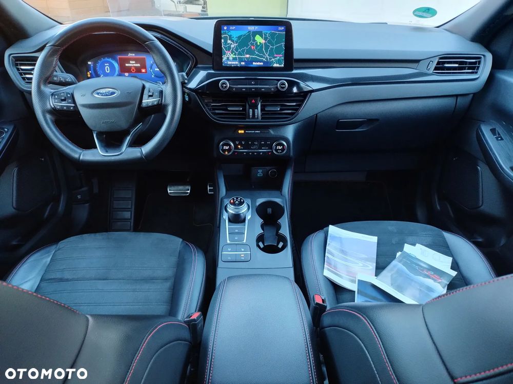 Ford Kuga 2.0 EcoBlue 4x4 ST-LINE X - 22