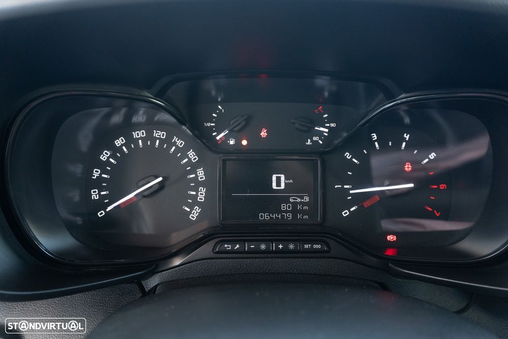 Toyota ProAce City 1.5 D-4D L1 - 23
