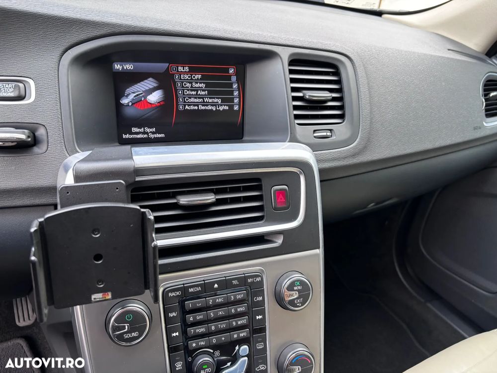 Volvo V60 D3 Start-Stop Summum - 23