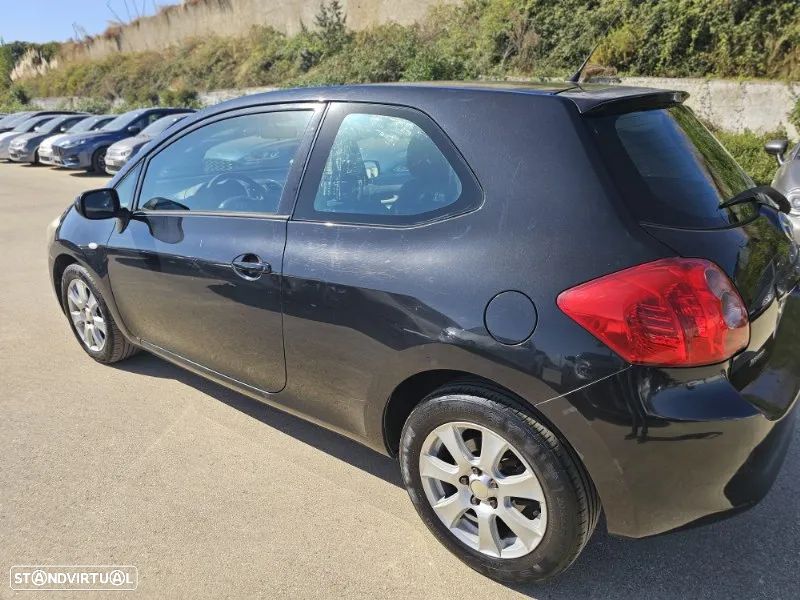 Toyota Auris 1.4 D4d - 16