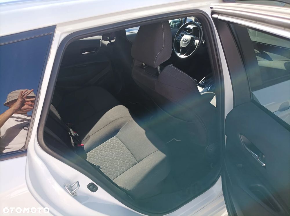 Toyota Corolla 1.8 Comfort - 17