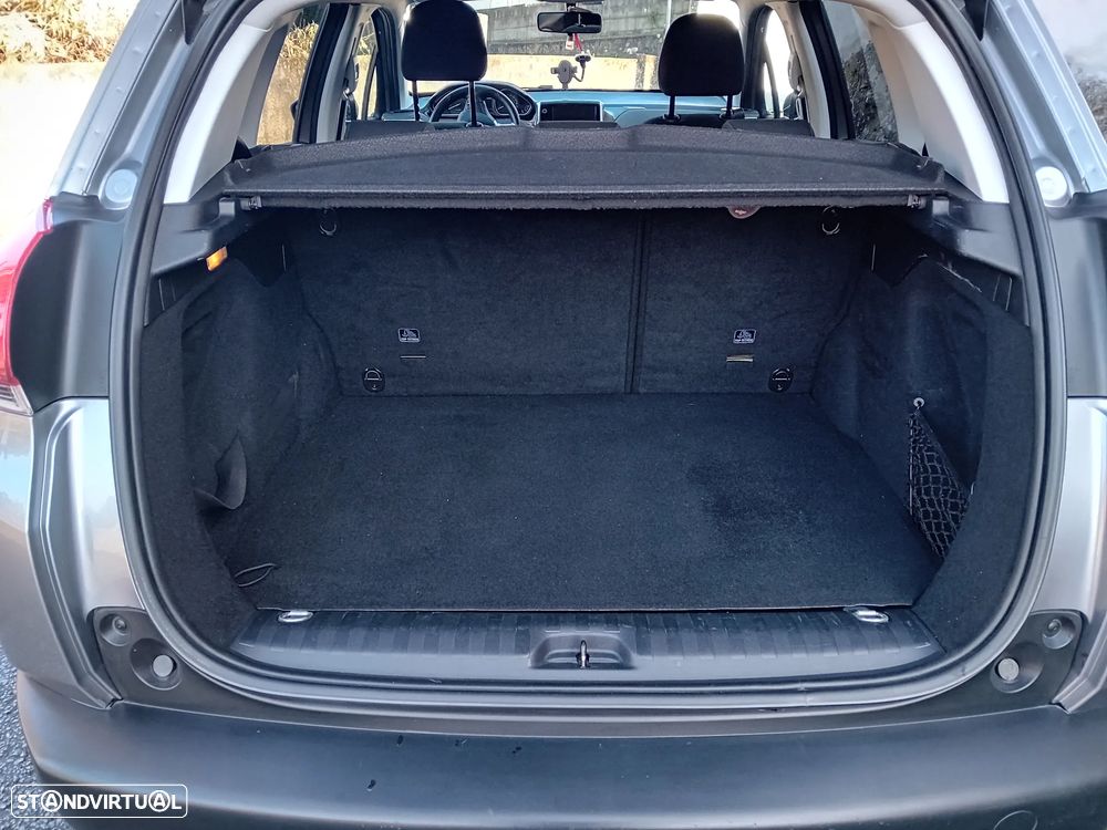 Peugeot 2008 1.6 BlueHDi Style - 19