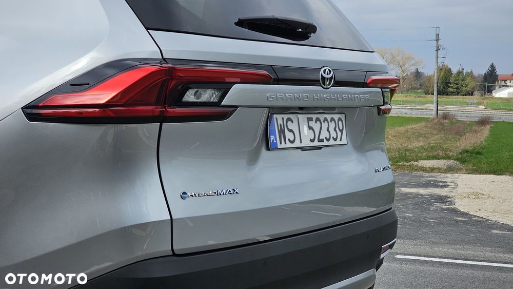 Toyota Grand Highlander - 9