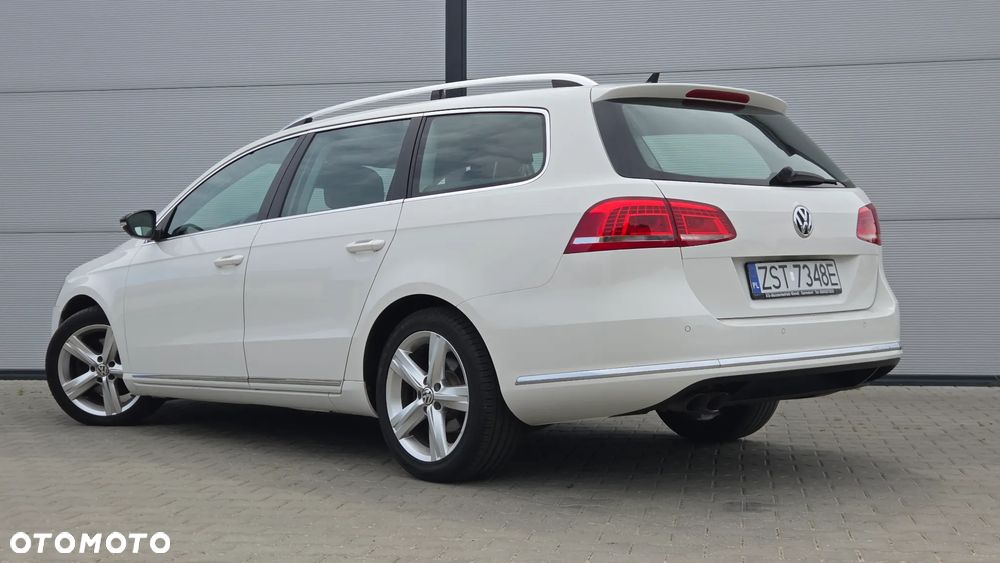 Volkswagen Passat Variant 2.0 TDI BlueMotion Technology DPF Comfortline - 11