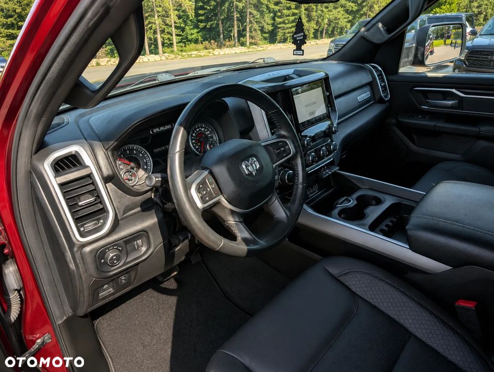 RAM 1500 Crew Cab Shortbed Bighorn - 11