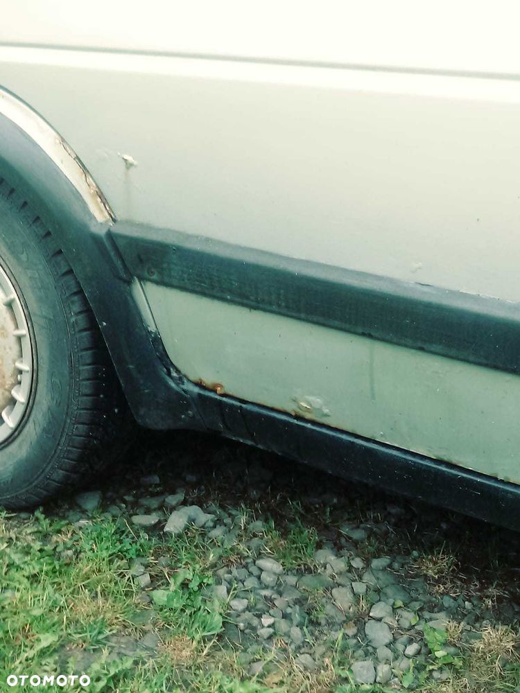 Volkswagen Golf - 4