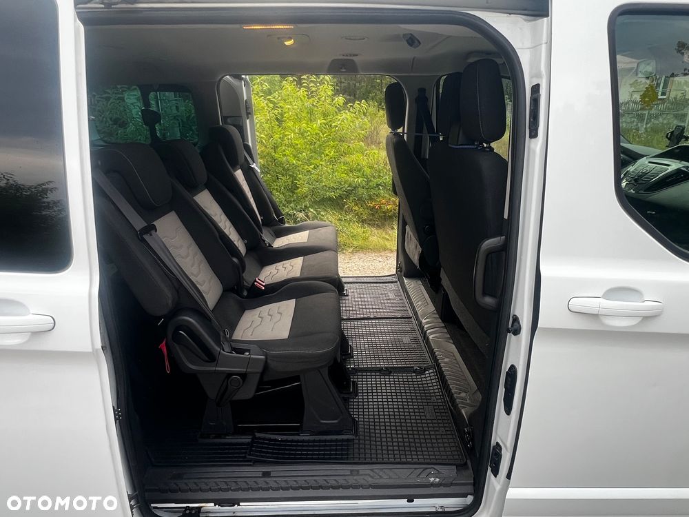 Ford Tourneo Custom - 7