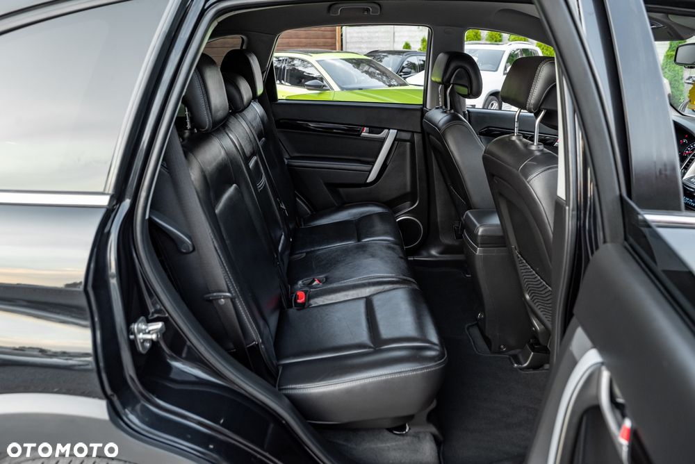 Chevrolet Captiva 2.4 LT+ - 23