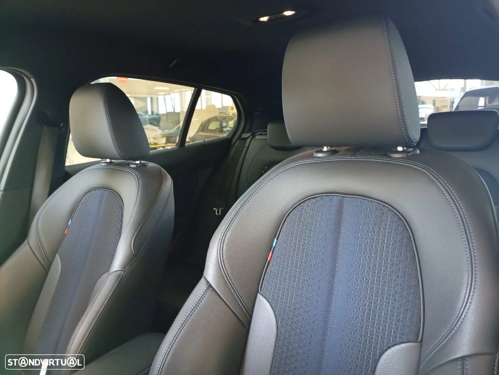 BMW 116 d Pack Desportivo M Auto - 13