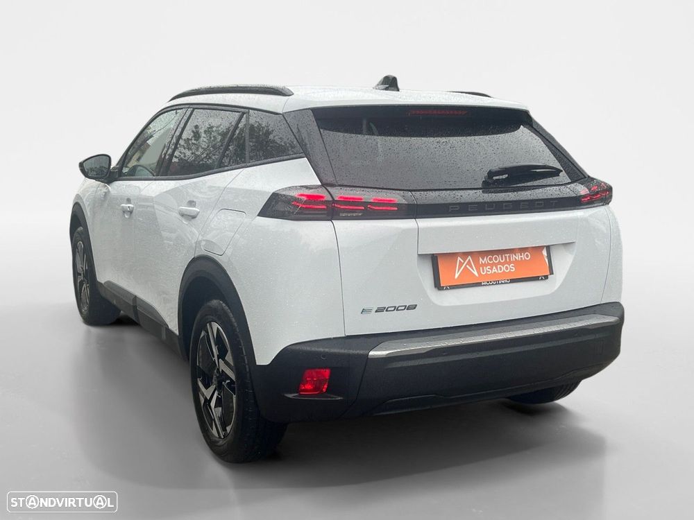Peugeot e-2008 54 kWh Allure - 3