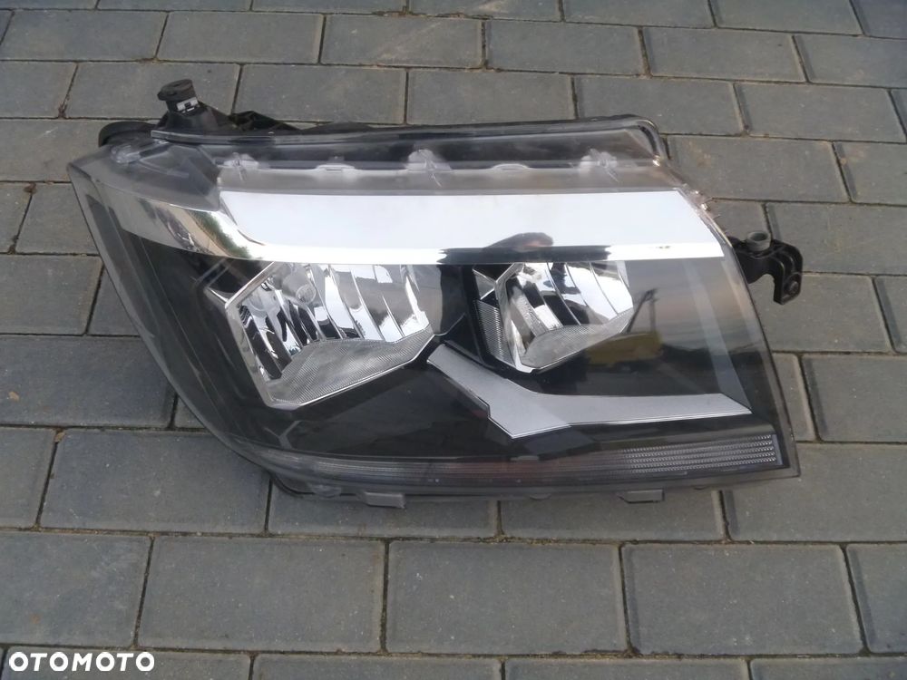 VW CRAFTER II MAN TGE LAMPA PRAWA ŁADNA ORYGINAŁ 7C1941006 EUROPA - 1