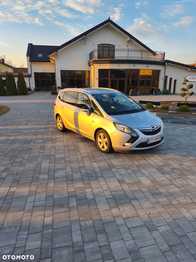 Opel Zafira - 11