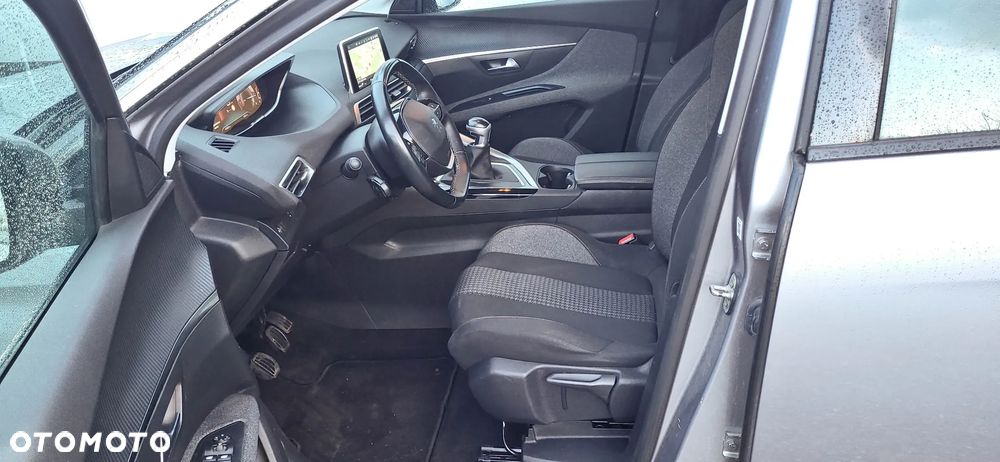 Peugeot 5008 PureTech 130 Active - 17