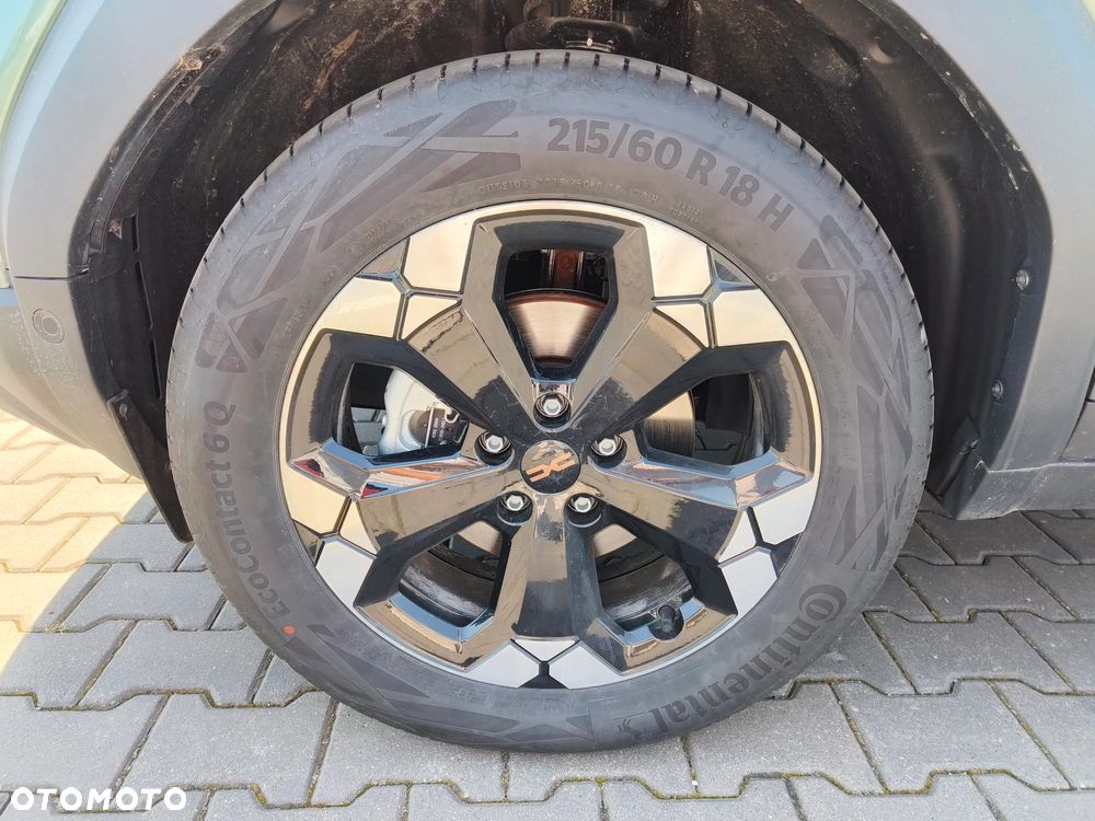 Dacia Duster 1.6 Full Hybrid 140 Extreme MMT - 8