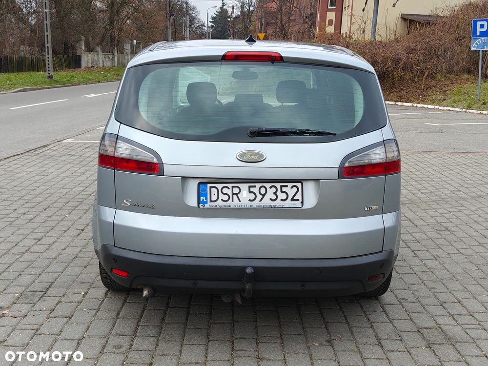 Ford S-Max 2.0 TDCi DPF Titanium - 12