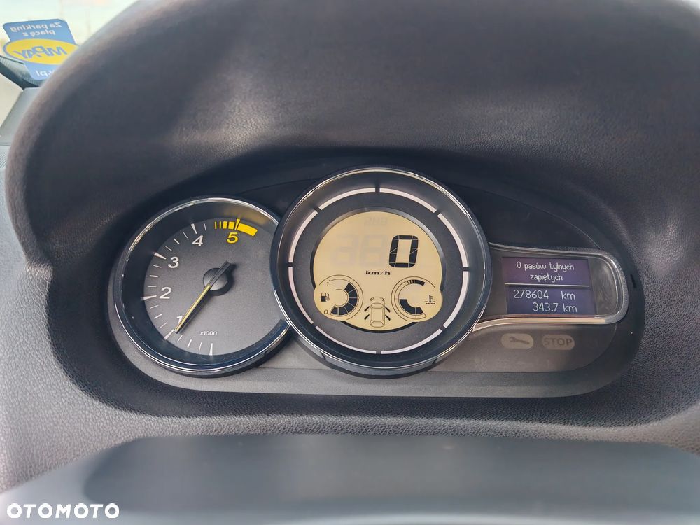Renault Megane 1.9 dCi Dynamique Euro5 - 30