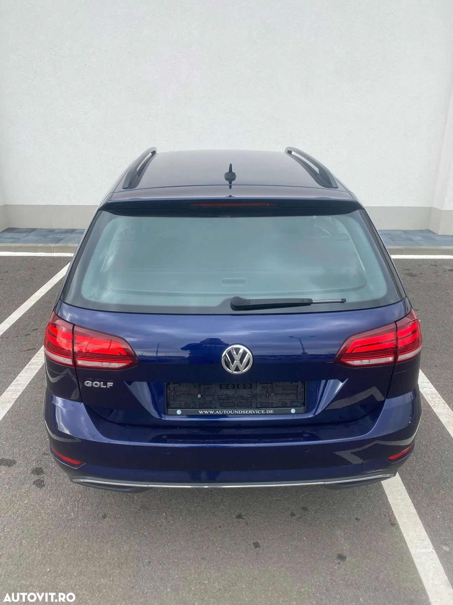 Volkswagen Golf 2.0 TDI SCR DSG Comfortline - 4