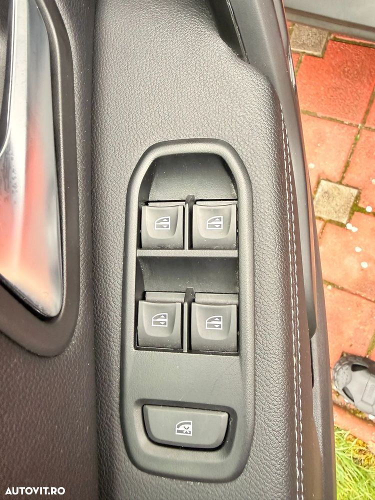 Dacia Duster TCe 150 EDC 2WD Prestige - 17