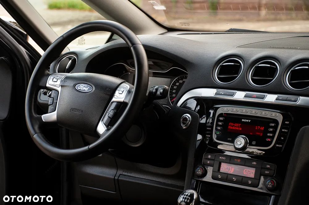 Ford S-Max 2.2 TDCi DPF Titanium X - 23