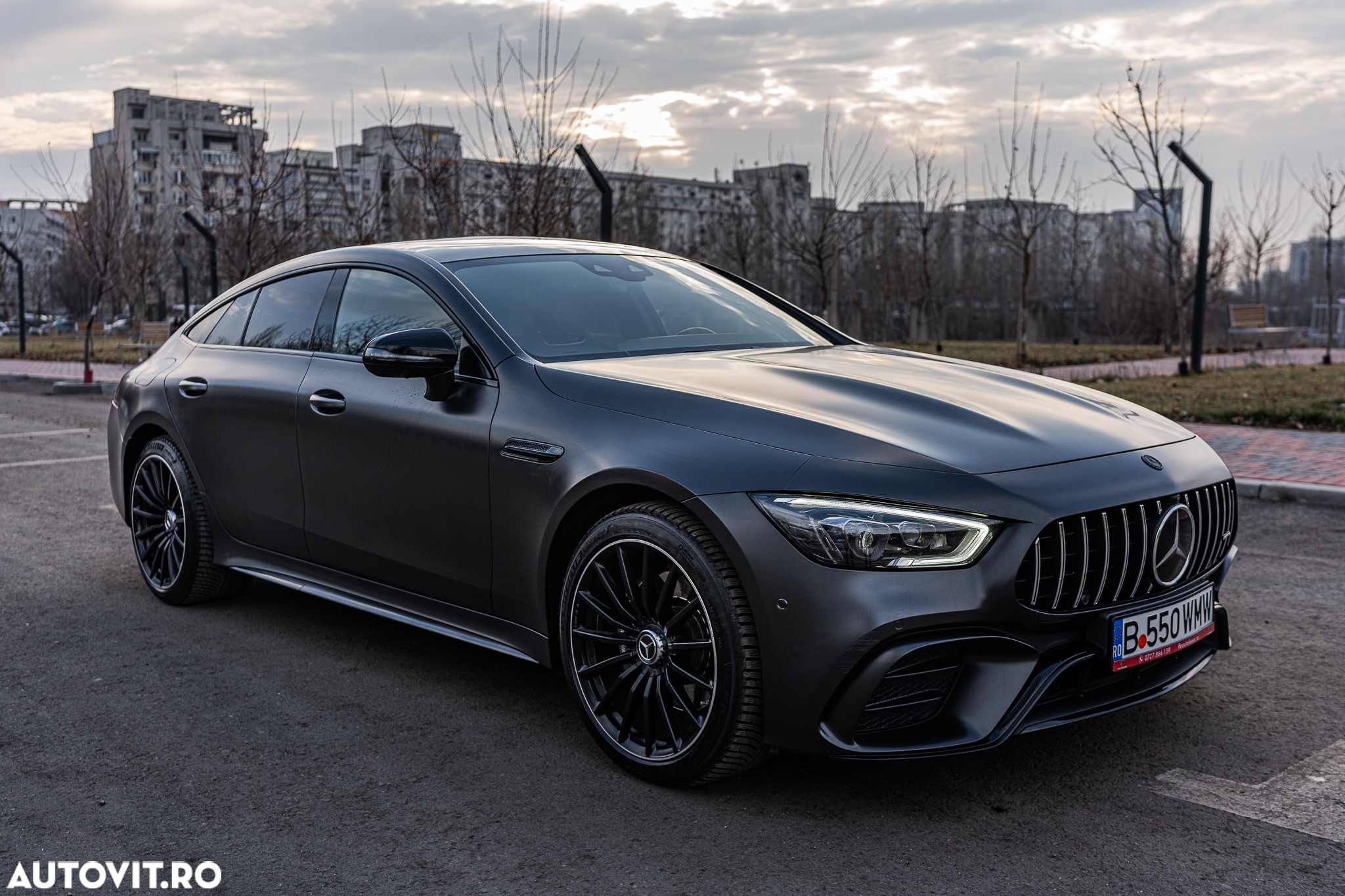 Mercedes-Benz AMG GT 53 4MATIC+ MHEV - 23