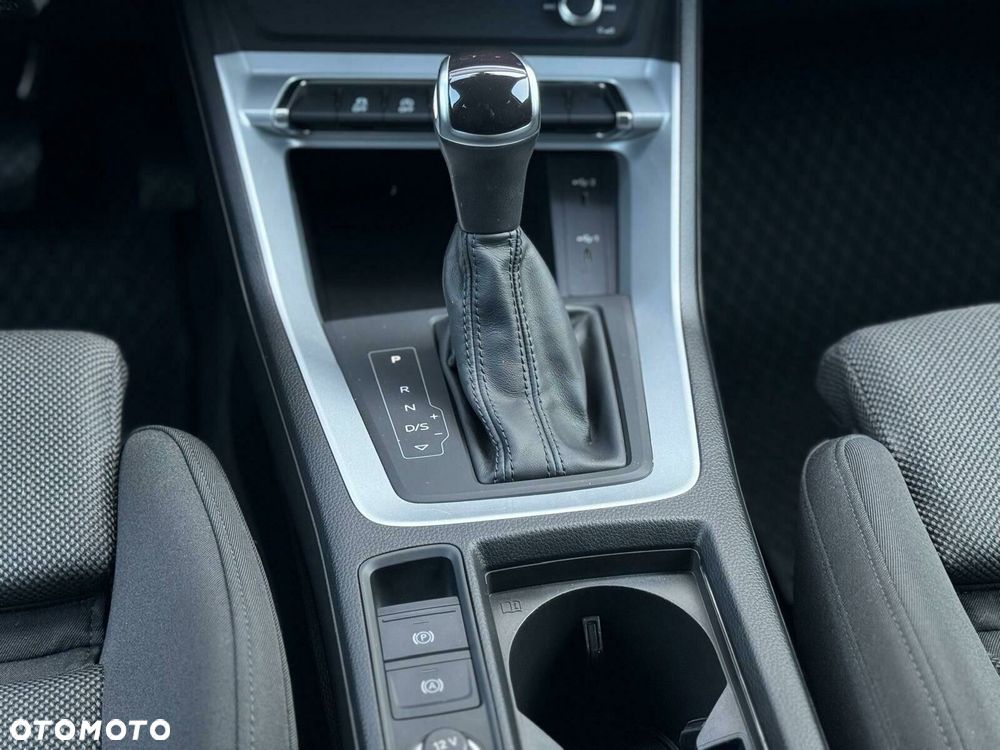 Audi Q3 - 18