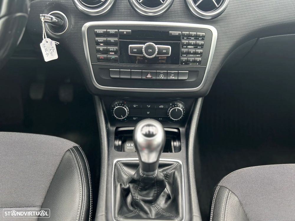 Mercedes-Benz A 180 CDI (BlueEFFICIENCY) Urban - 15