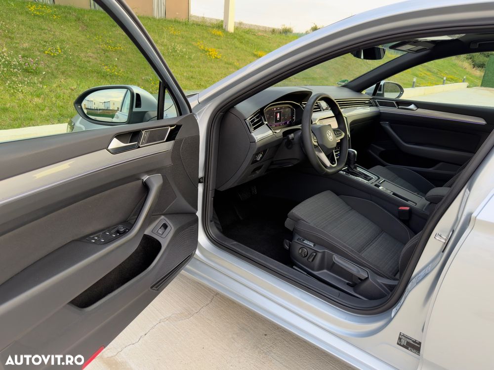 Volkswagen Passat 2.0 TDI SCR DSG Business - 24