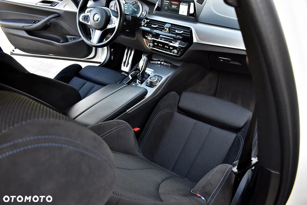 BMW Seria 5 520d M Sport Edition - 7